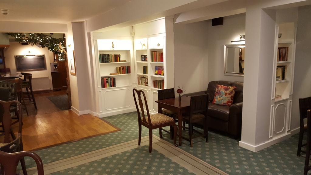 Apple Tree Hotel 3*