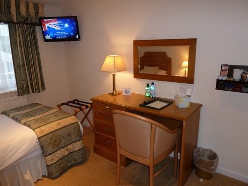 Apple Tree Hotel