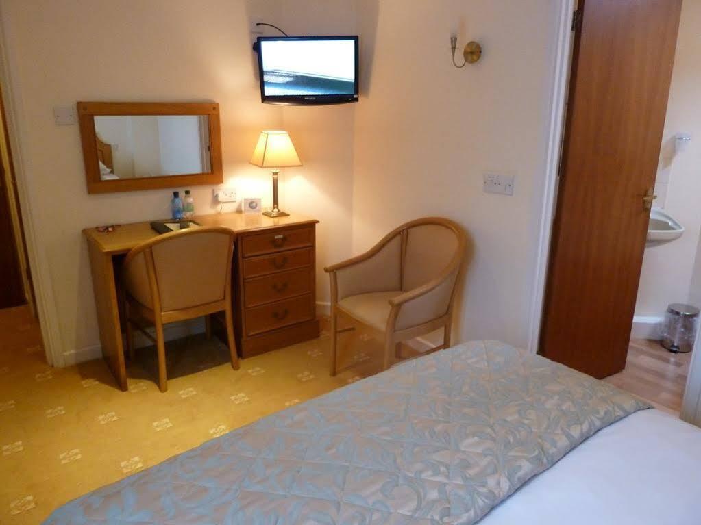 Apple Tree Hotel 3*